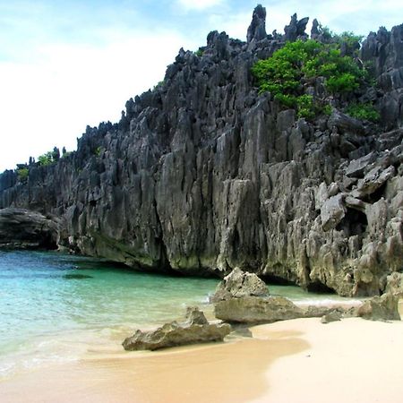 Reddoorz Near Colgante Bridge Naga City Exterior foto
